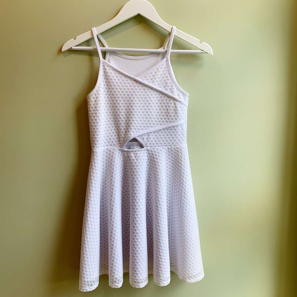 White Sleeveless Dress